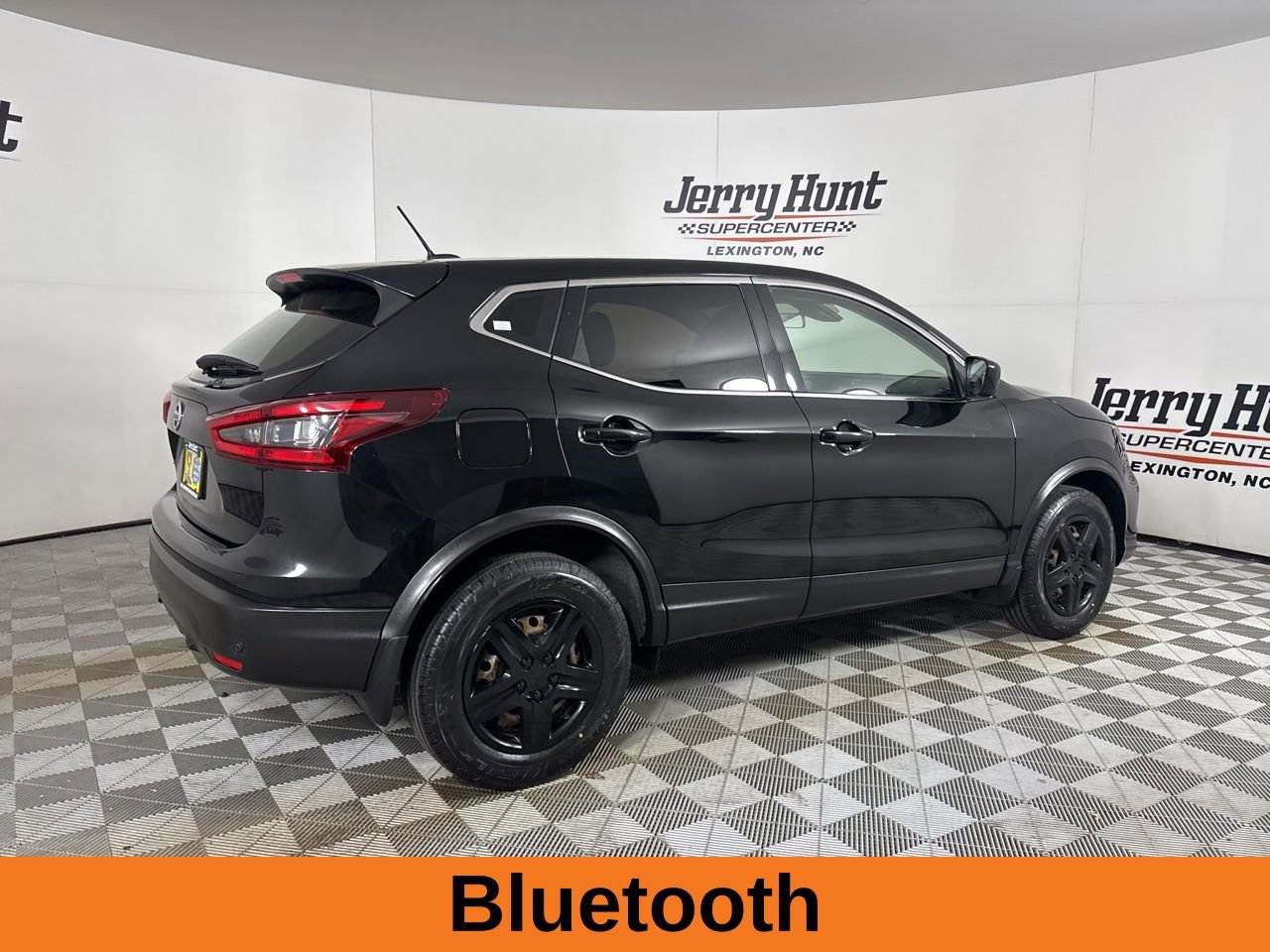 Used 2020 Nissan Rogue Sport S image 6