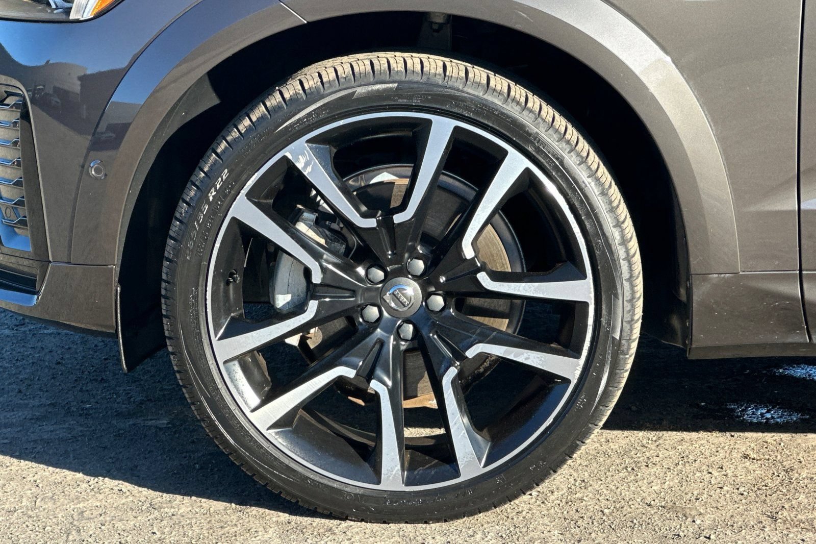 Certified 2024 Volvo XC60 T8 Ultimate w/ Protection Package Premier AWD/4WD image 12