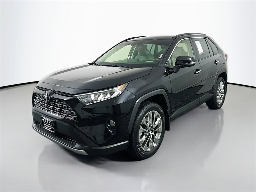 Used 2019 Toyota RAV4 Limited image 3