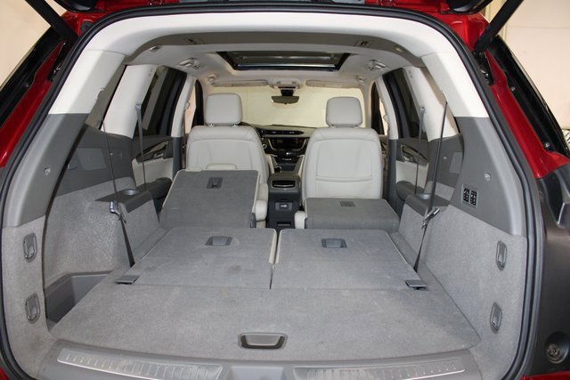 Certified 2023 Cadillac XT6 Premium Luxury w/ Technology Package image 30