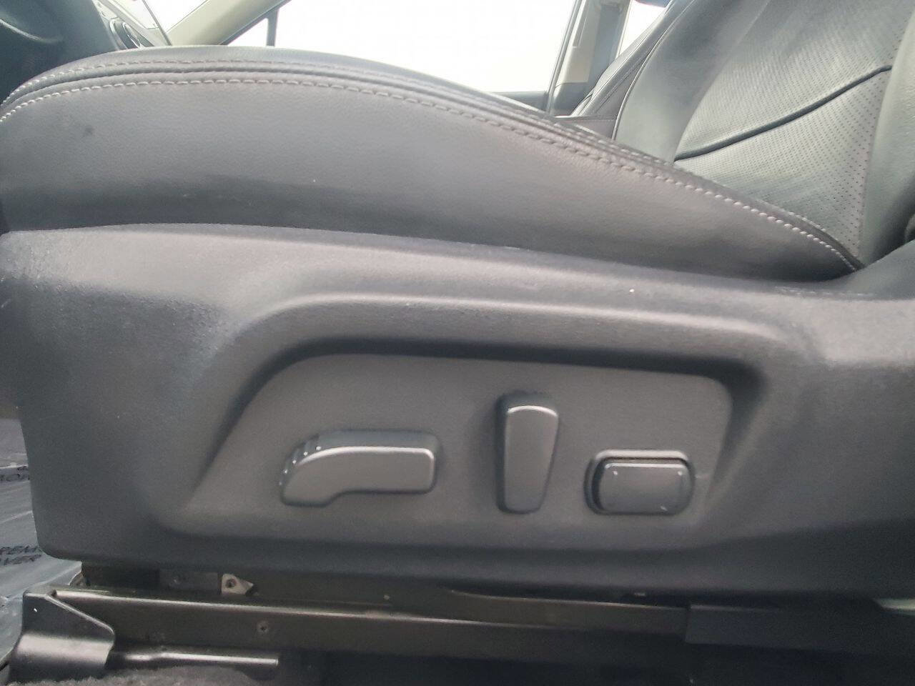 Used 2015 Subaru Legacy 2.5i Limited image 13