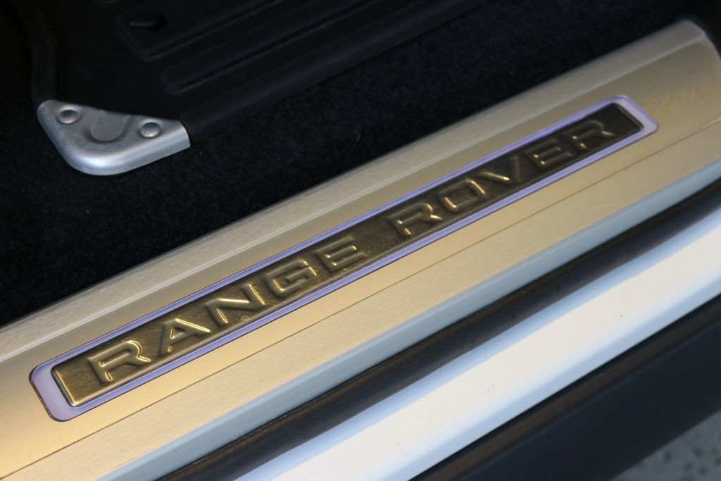 Used 2021 Land Rover Range Rover P525 Westminster Edition LWB image 34