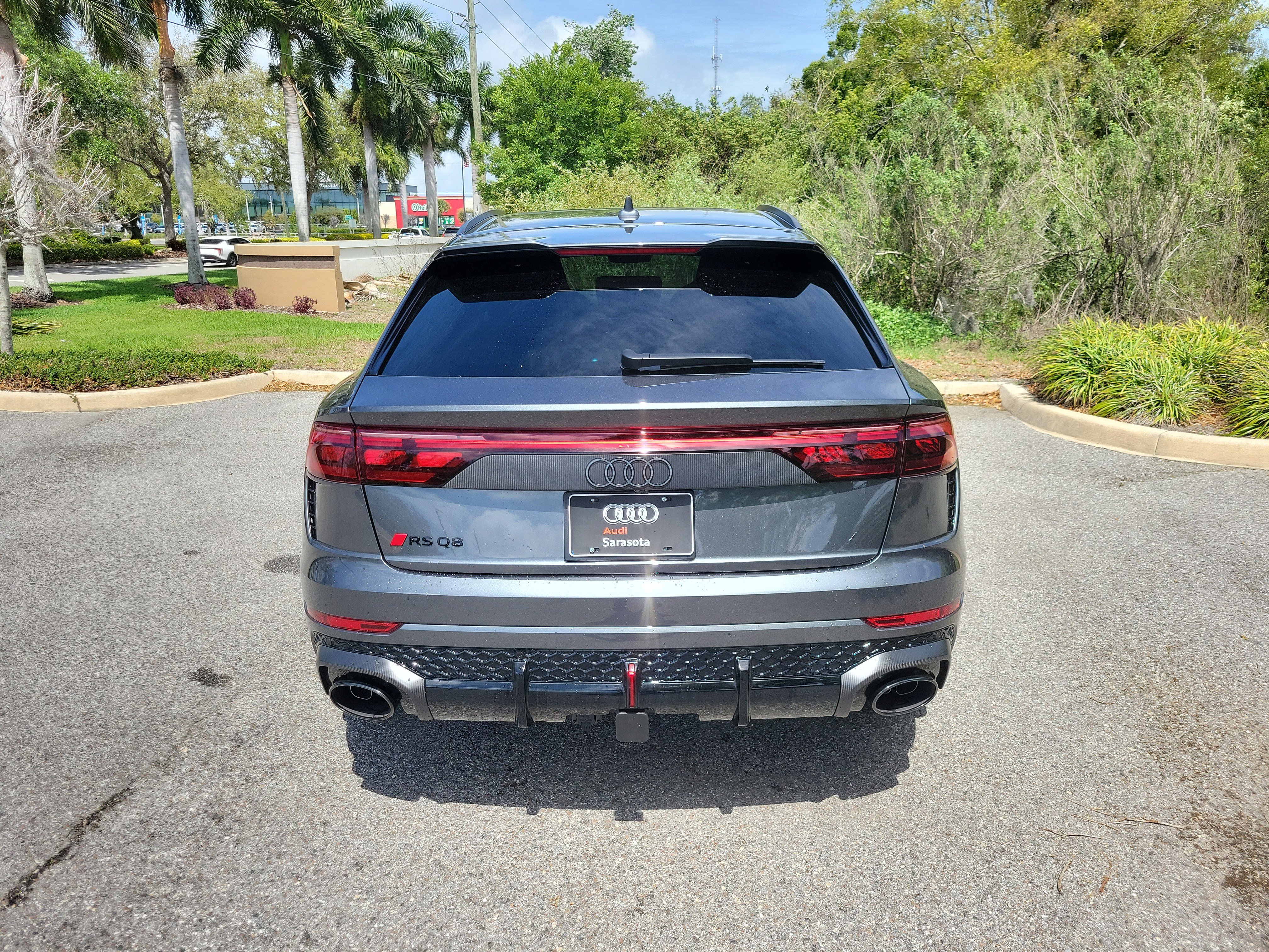 New 2026 Audi RS Q8 performance image 4