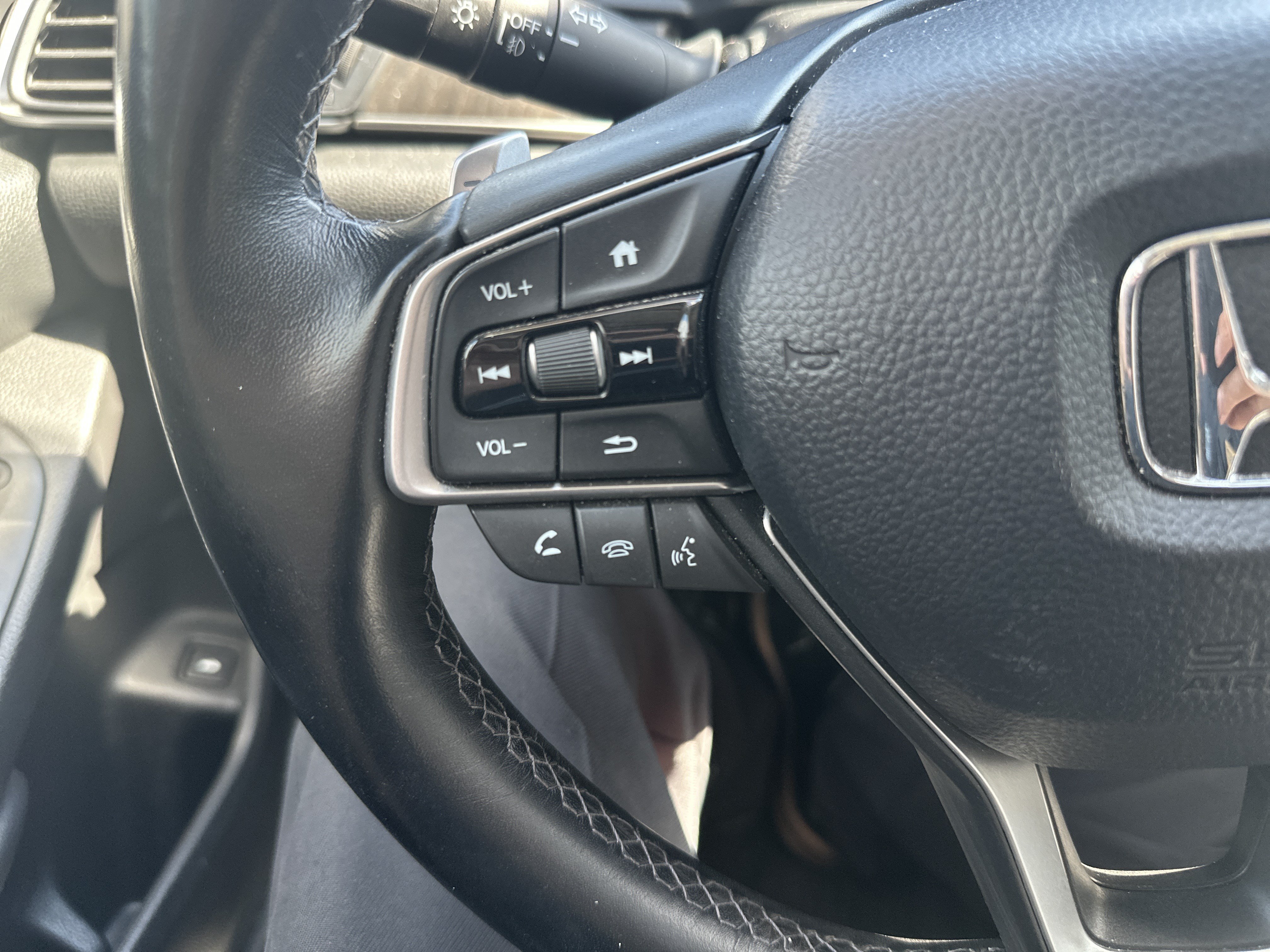Used 2021 Honda Accord EX-L image 18