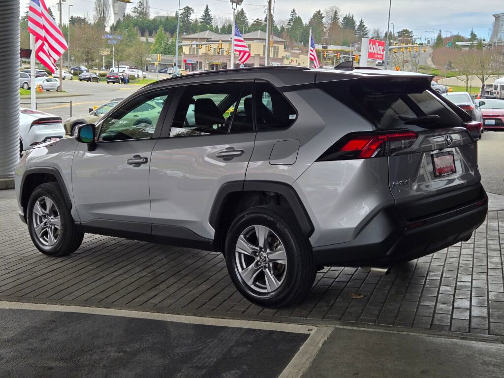 Used 2024 Toyota RAV4 XLE w/ Convenience Package AWD/4WD image 7
