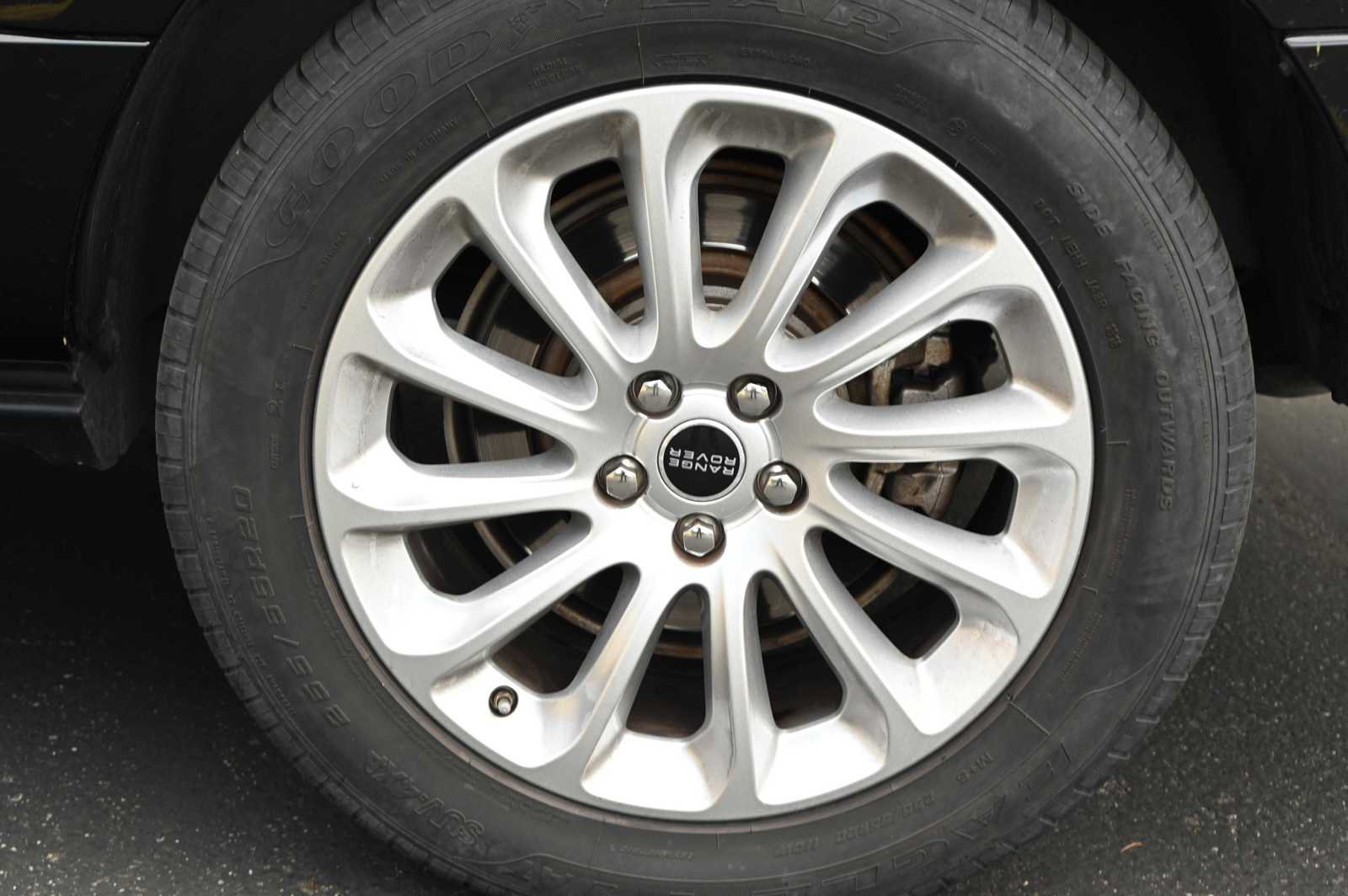 Used 2012 Land Rover Range Rover HSE AWD/4WD image 10