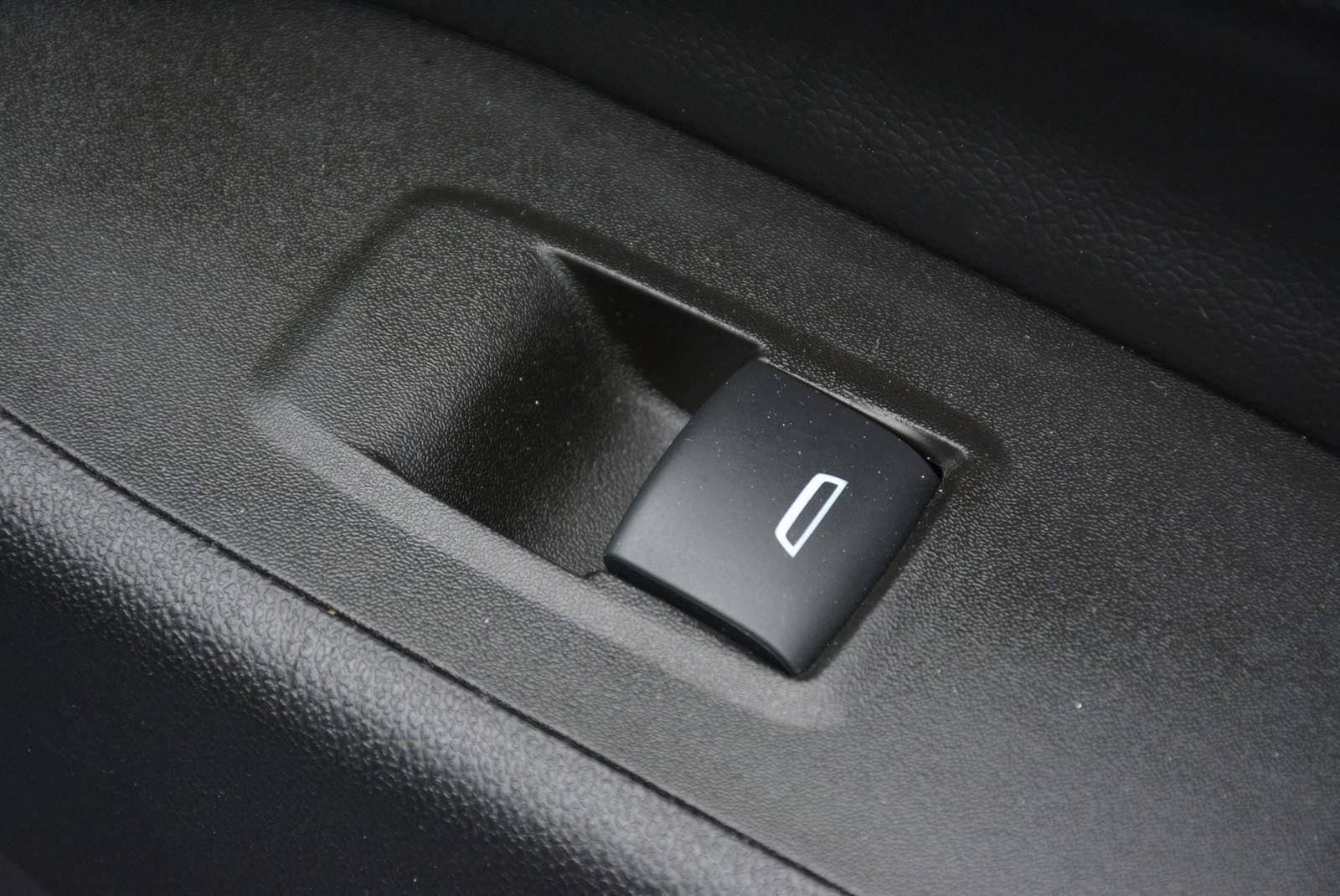 Used 2020 Chevrolet Equinox LT AWD/4WD image 23