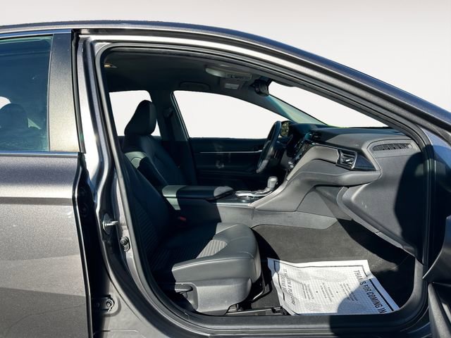 Used 2019 Toyota Camry SE w/ Convenience Package image 15
