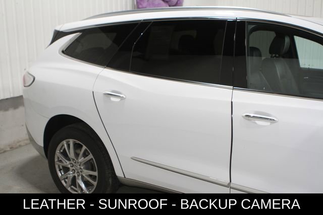 Used 2023 Buick Enclave Essence w/ Experience Buick Package FWD image 4