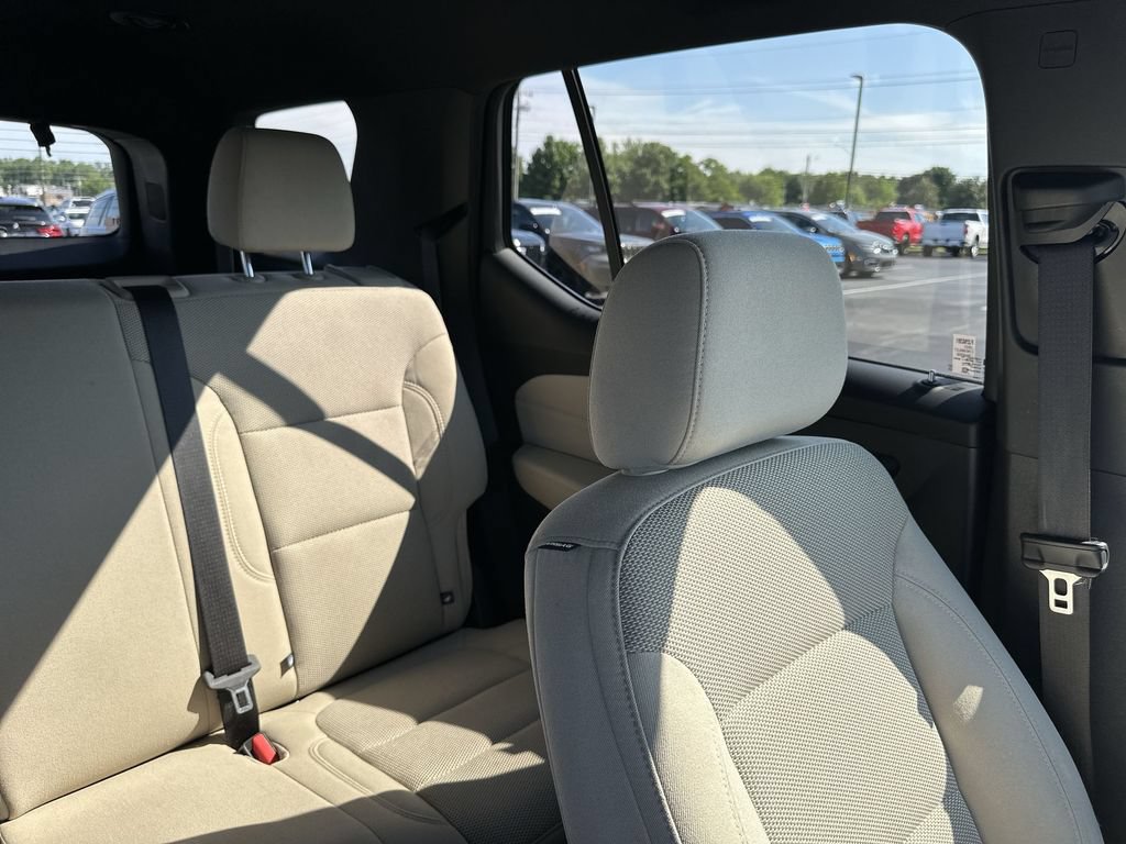 Used 2023 Chevrolet Traverse LS w/ Safety Package FWD image 14