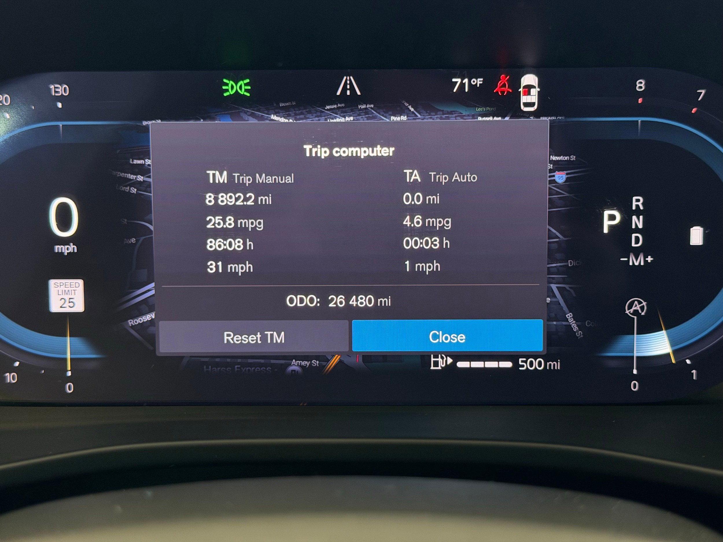 Certified 2025 Volvo XC40 B5 Plus image 21