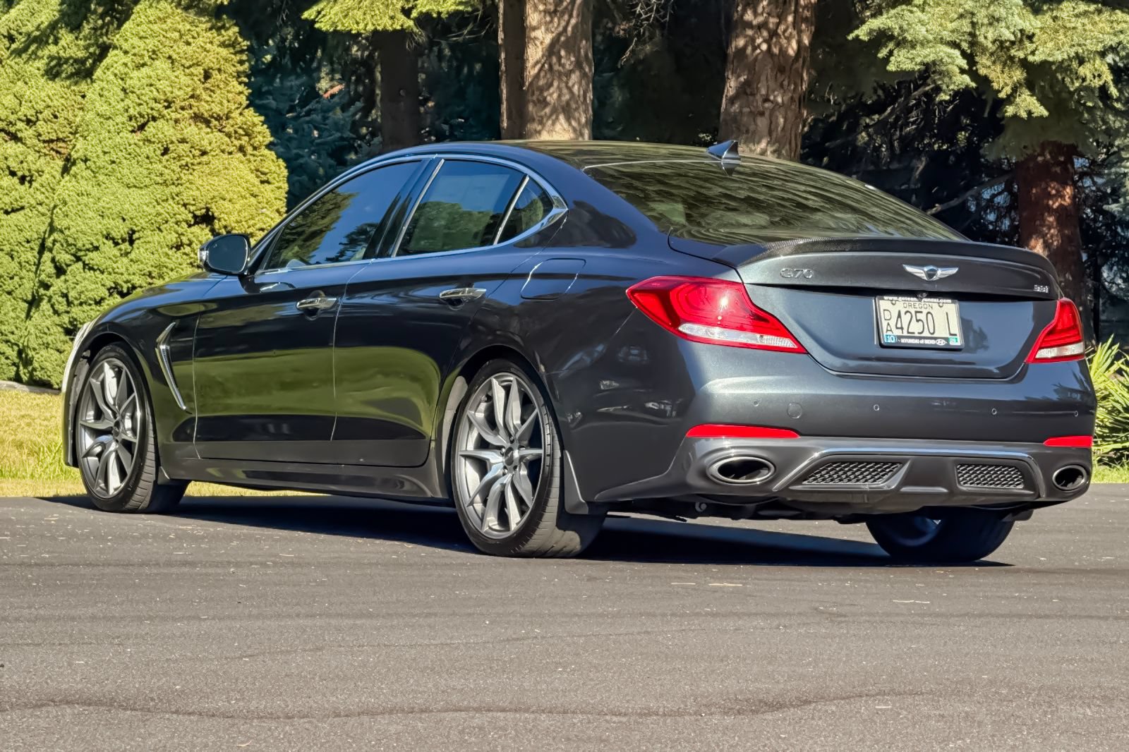 Used 2019 Genesis G70 3.3T Design RWD image 6