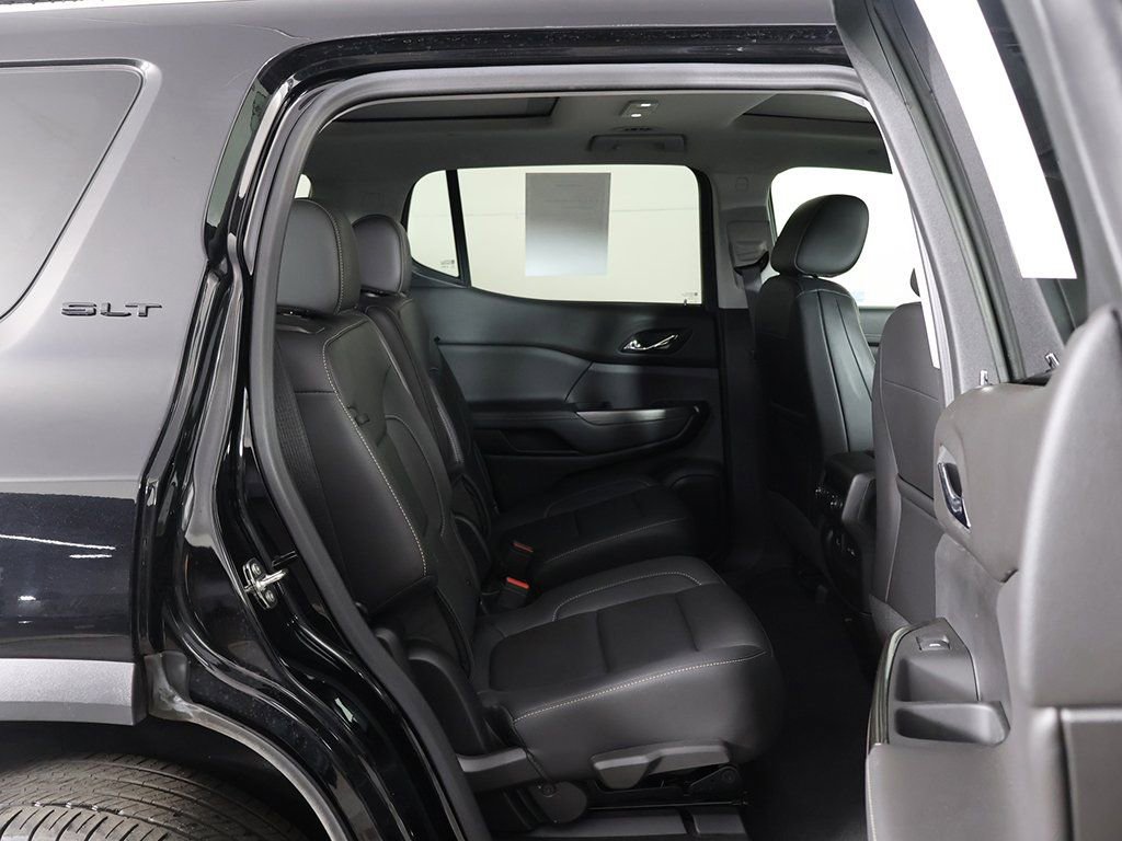 Used 2023 GMC Acadia SLT w/ Elevation Edition image 34