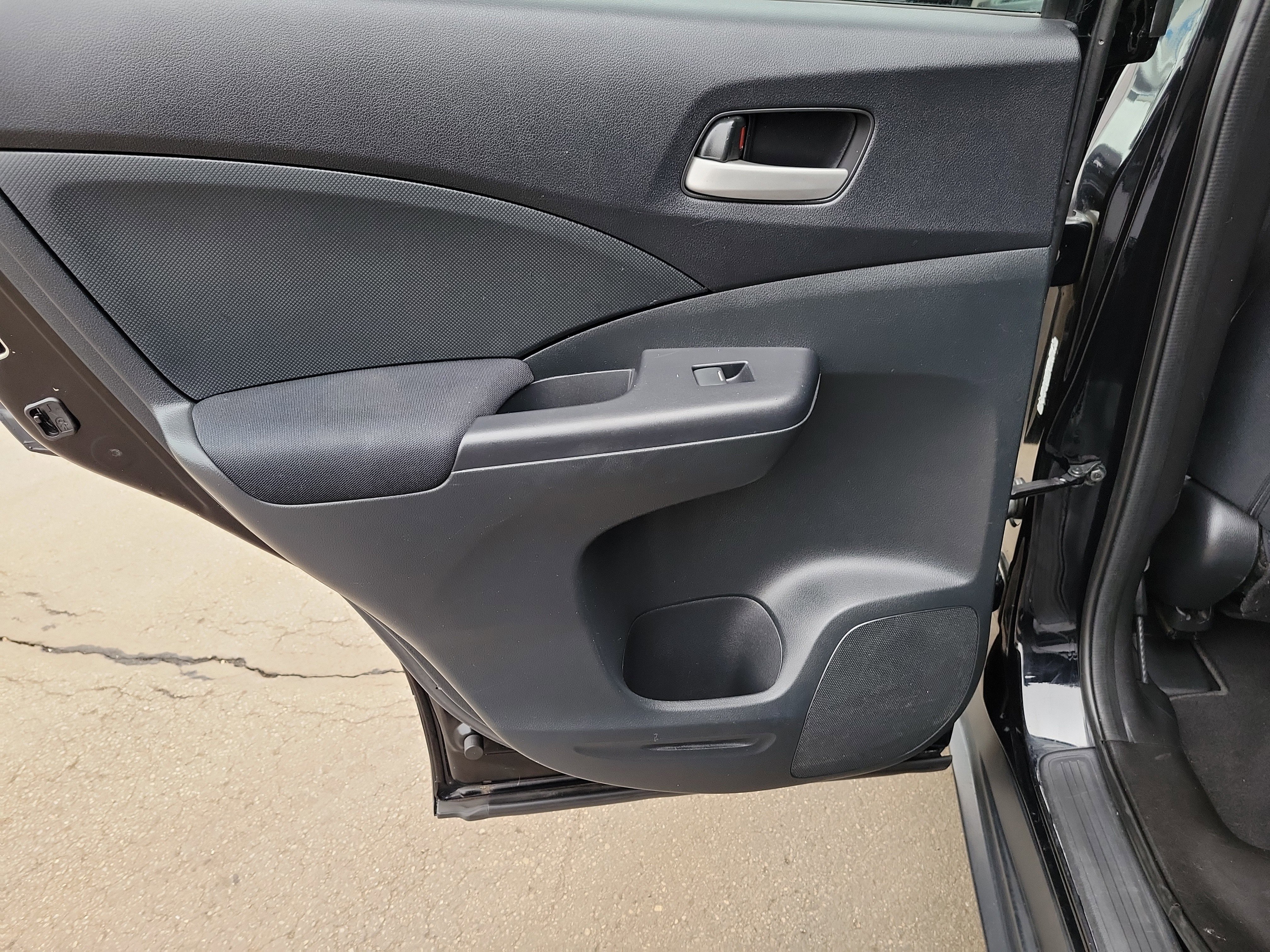 Used 2016 Honda CR-V SE image 13