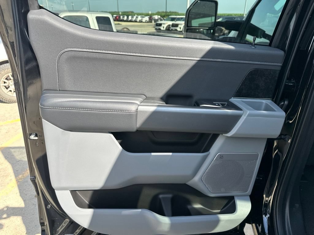New 2026 Ford F350 XLT w/ XLT Premium Package AWD/4WD image 25