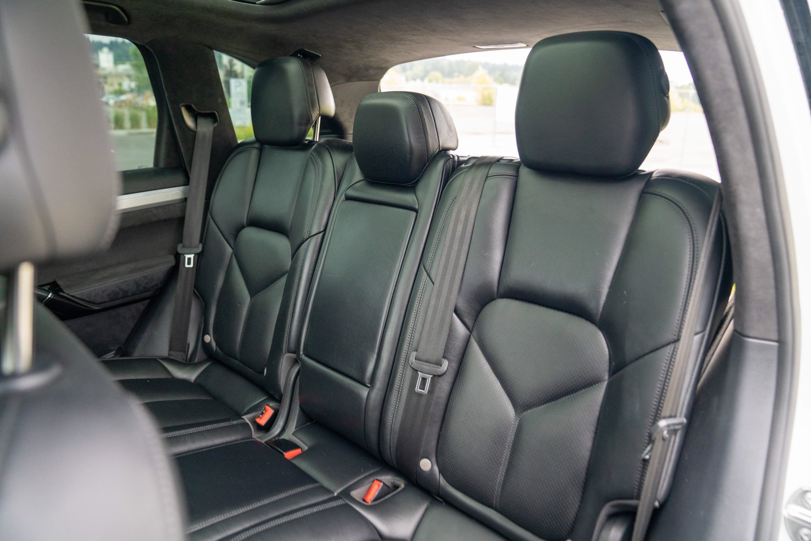 Used 2016 Porsche Cayenne GTS AWD/4WD image 23
