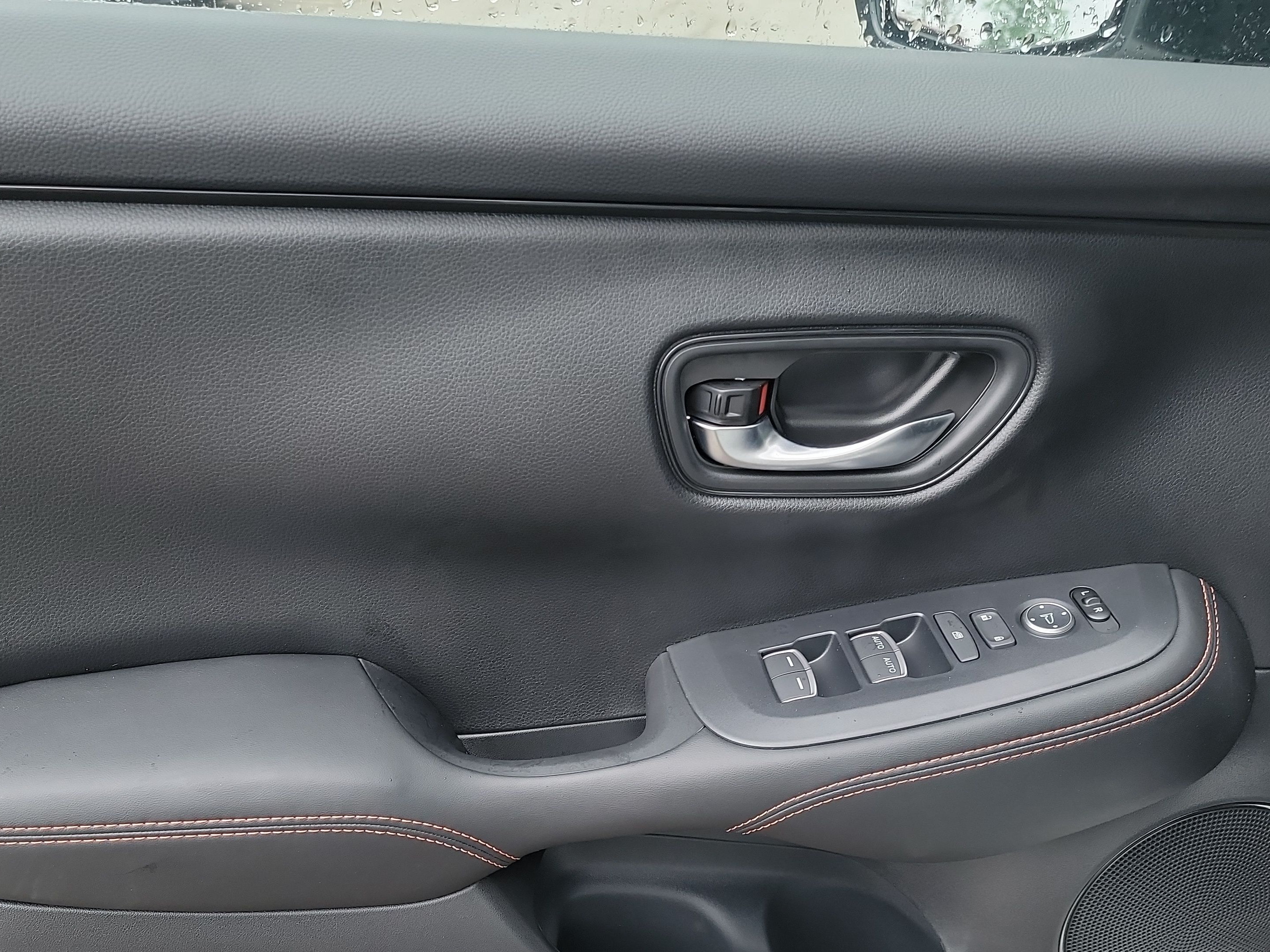 New 2027 Honda HR-V Sport image 6