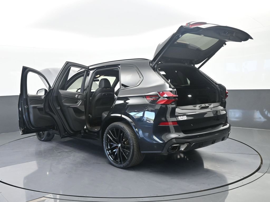 Used 2024 BMW X5 sDrive40i w/ M Sport Package image 82