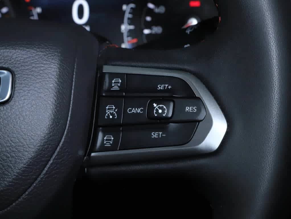 Used 2023 Jeep Compass Trailhawk w/ Trailhawk Convenience Group AWD/4WD image 20