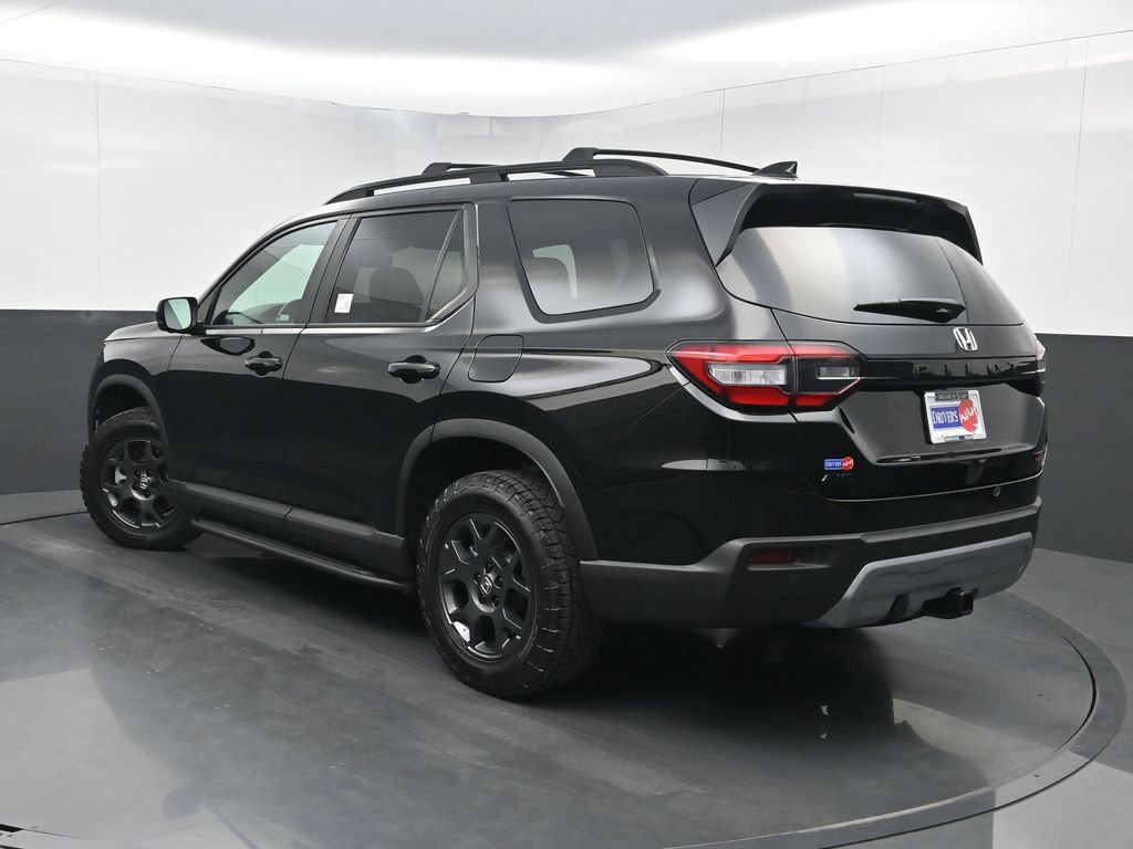 Used 2024 Honda Pilot TrailSport image 23