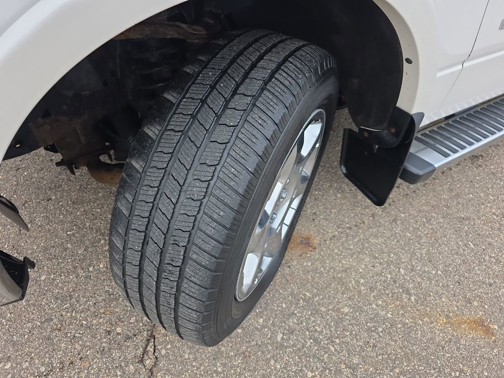 Used 2014 Ford F150 Lariat w/ Equipment Group 502A Luxury image 36