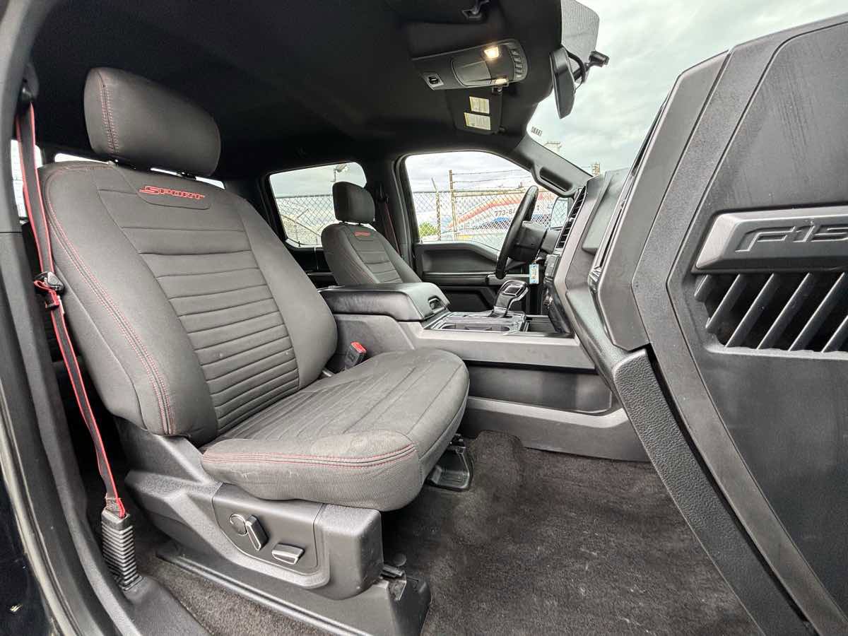 Used 2018 Ford F150 XLT w/ Equipment Group 302A Luxury AWD/4WD image 27