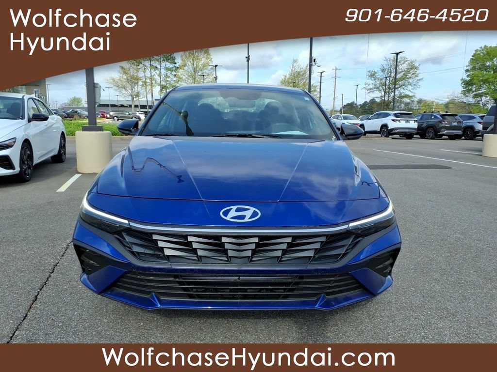 New 2025 Hyundai Elantra Sport FWD image 8