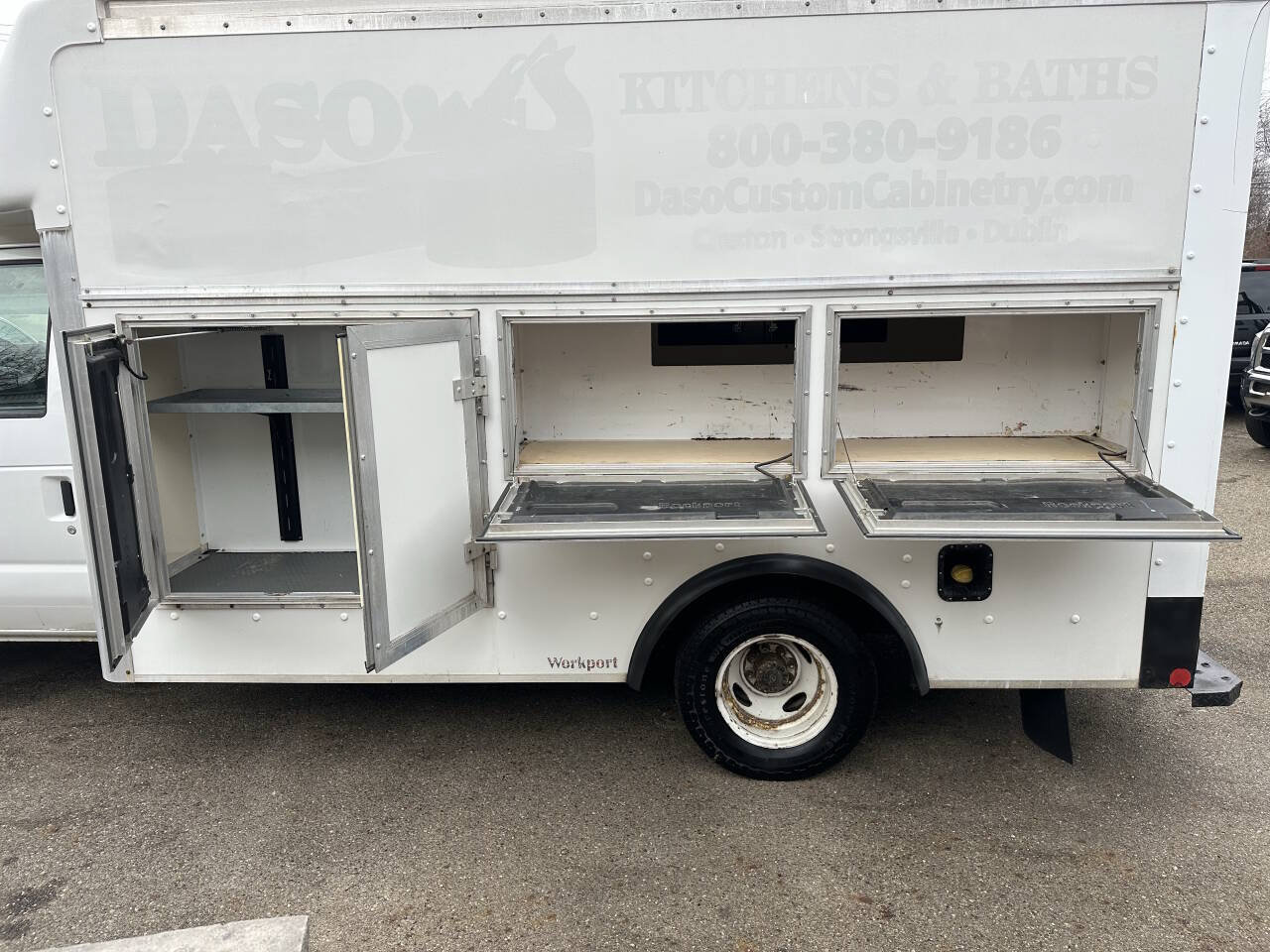 Used 2016 Ford E-350 and Econoline 350 Super Duty w/ Power Windows & Locks Group RWD image 4