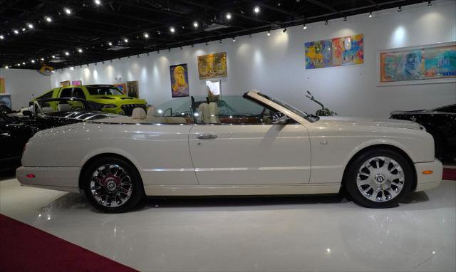 Used 2008 Bentley Azure image 13