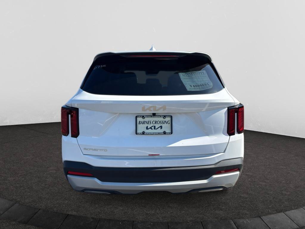 Certified 2026 Kia Sorento LX FWD image 6