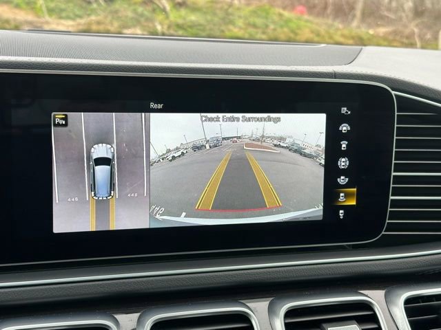 Used 2022 Mercedes-Benz GLS 580 4MATIC image 27