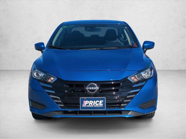 Used 2024 Nissan Versa SV image 2