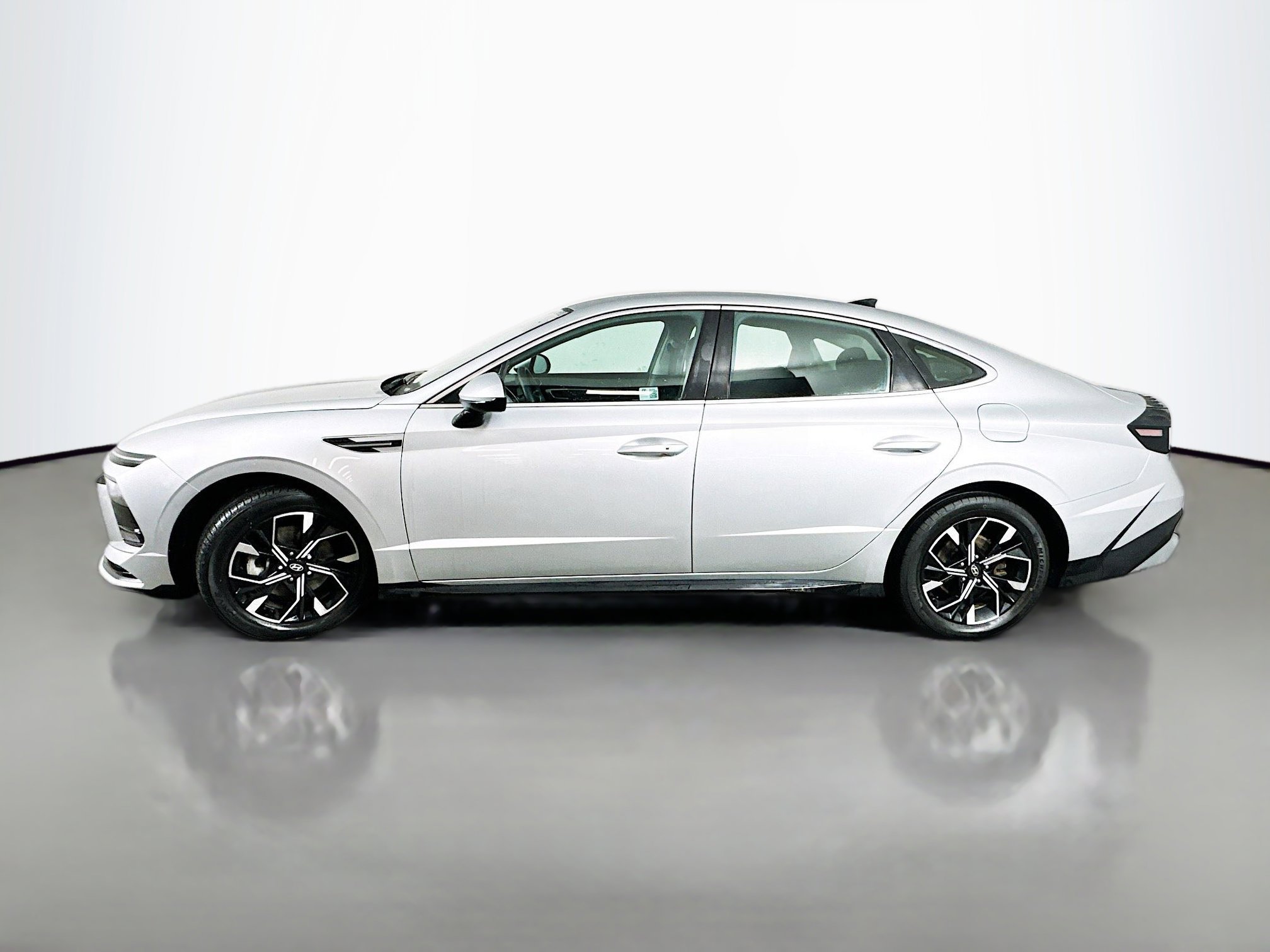 Certified 2024 Hyundai Sonata SEL image 4