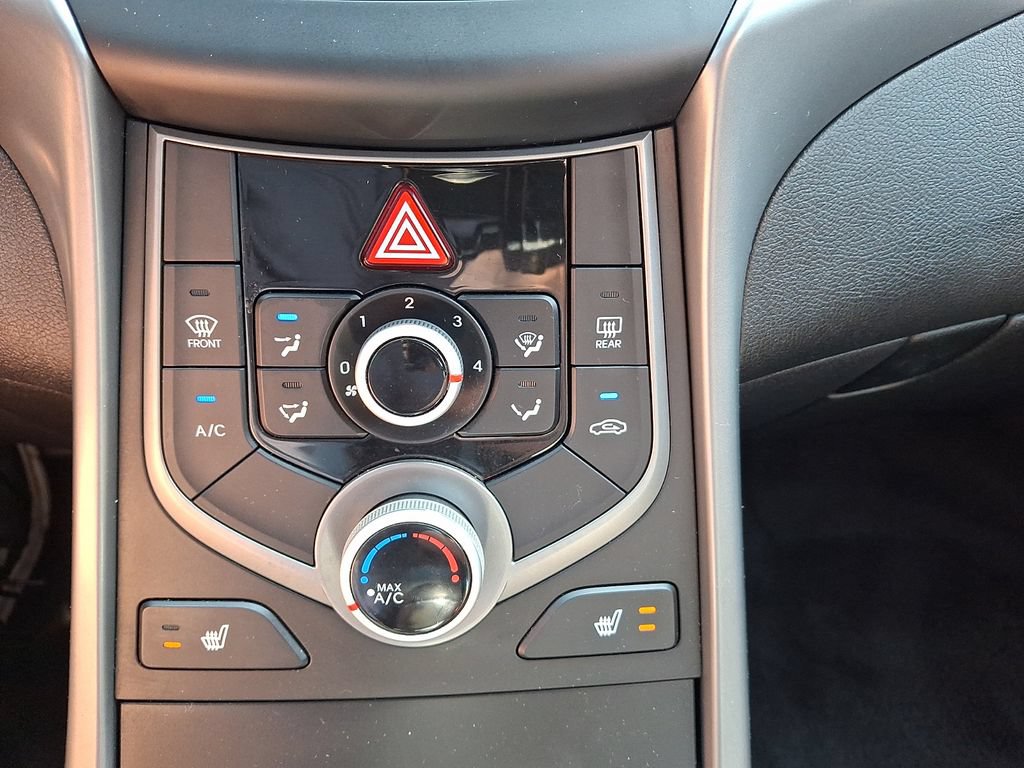 Used 2016 Hyundai Elantra Value Edition FWD image 18
