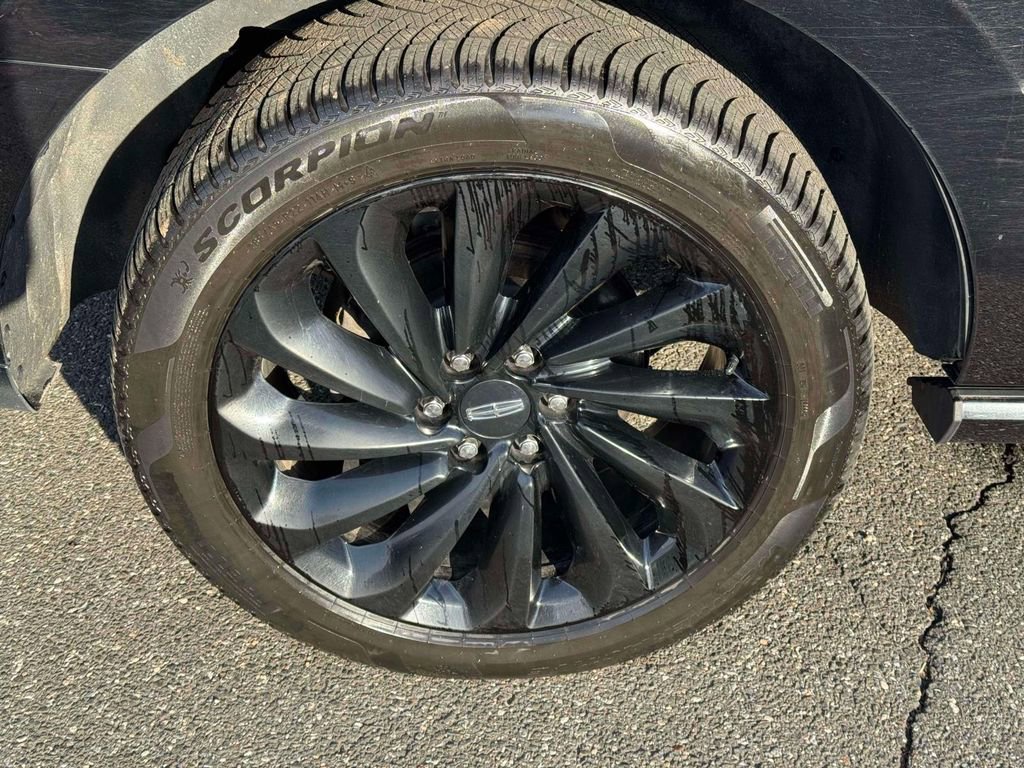 Used 2020 Lincoln Navigator Reserve w/ Equipment Group 208A Reserve AWD/4WD image 10