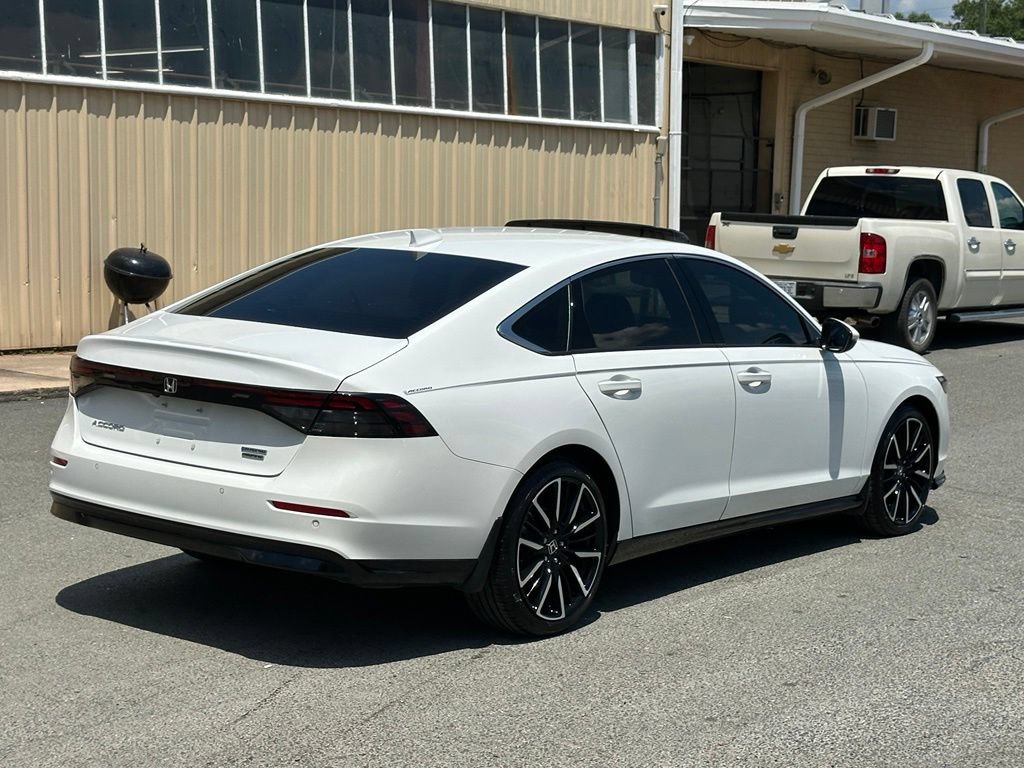 Used 2025 Honda Accord Touring image 9