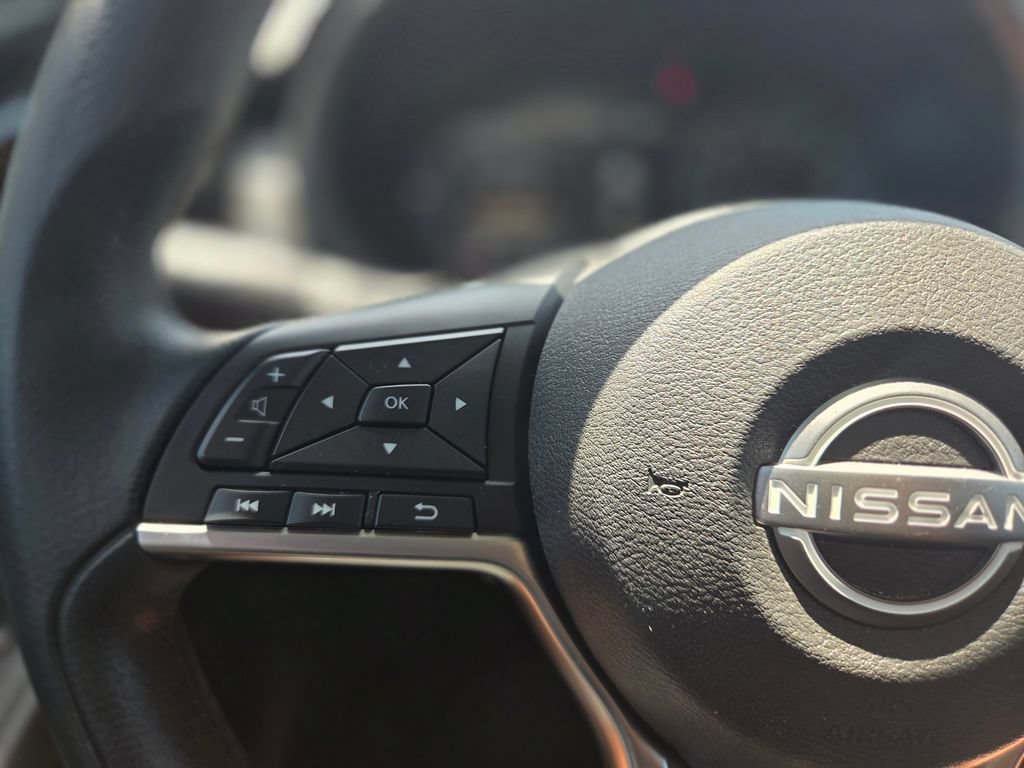 Used 2024 Nissan Kicks SV FWD image 17