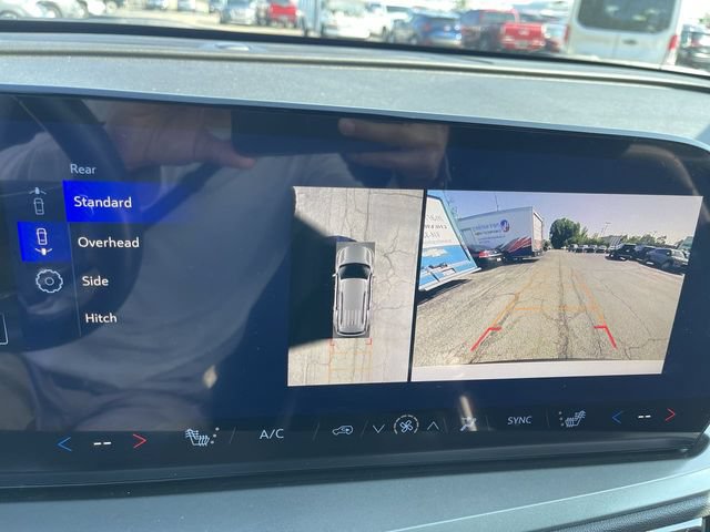 New 2026 Chevrolet Traverse LT w/ Driver Confidence Package AWD/4WD image 17