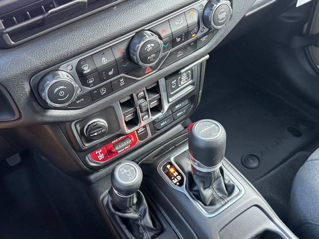 New 2026 Jeep Gladiator Mojave AWD/4WD image 15