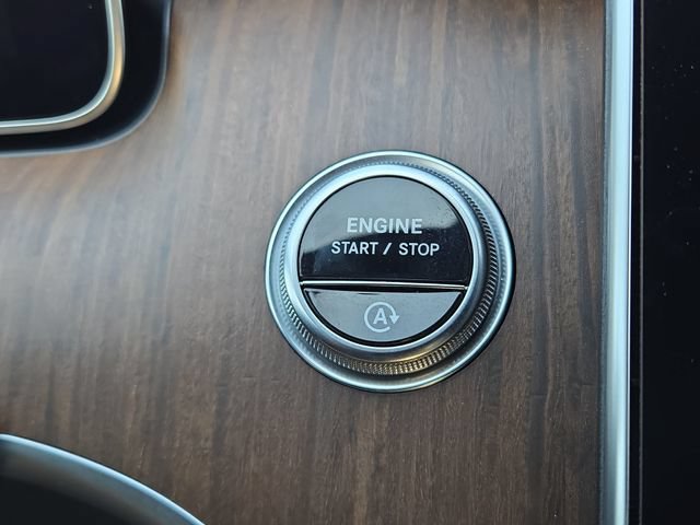 New 2024 Mercedes-Benz C 300 4MATIC Sedan image 12