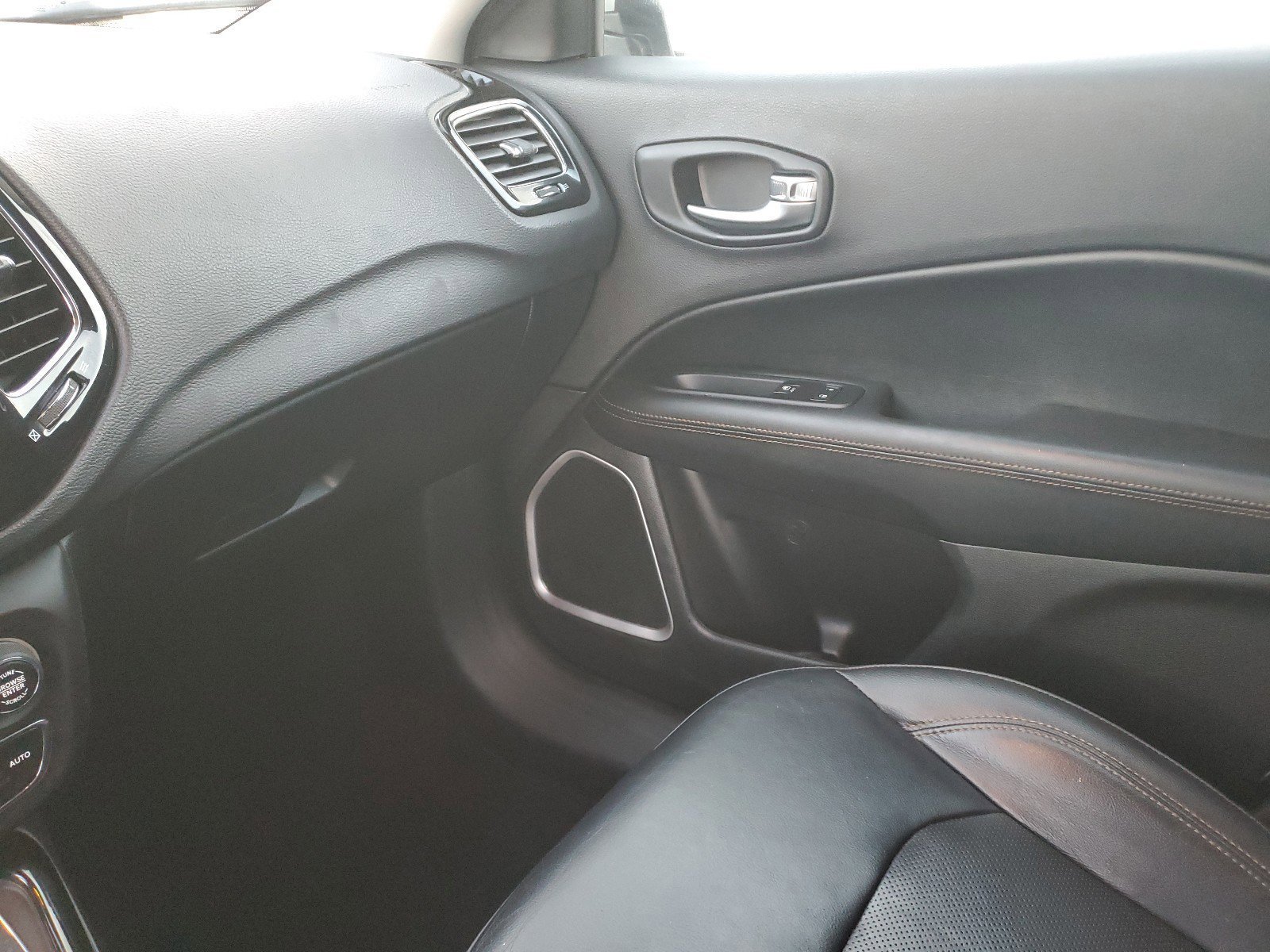 Certified 2019 Jeep Compass Limited image 19