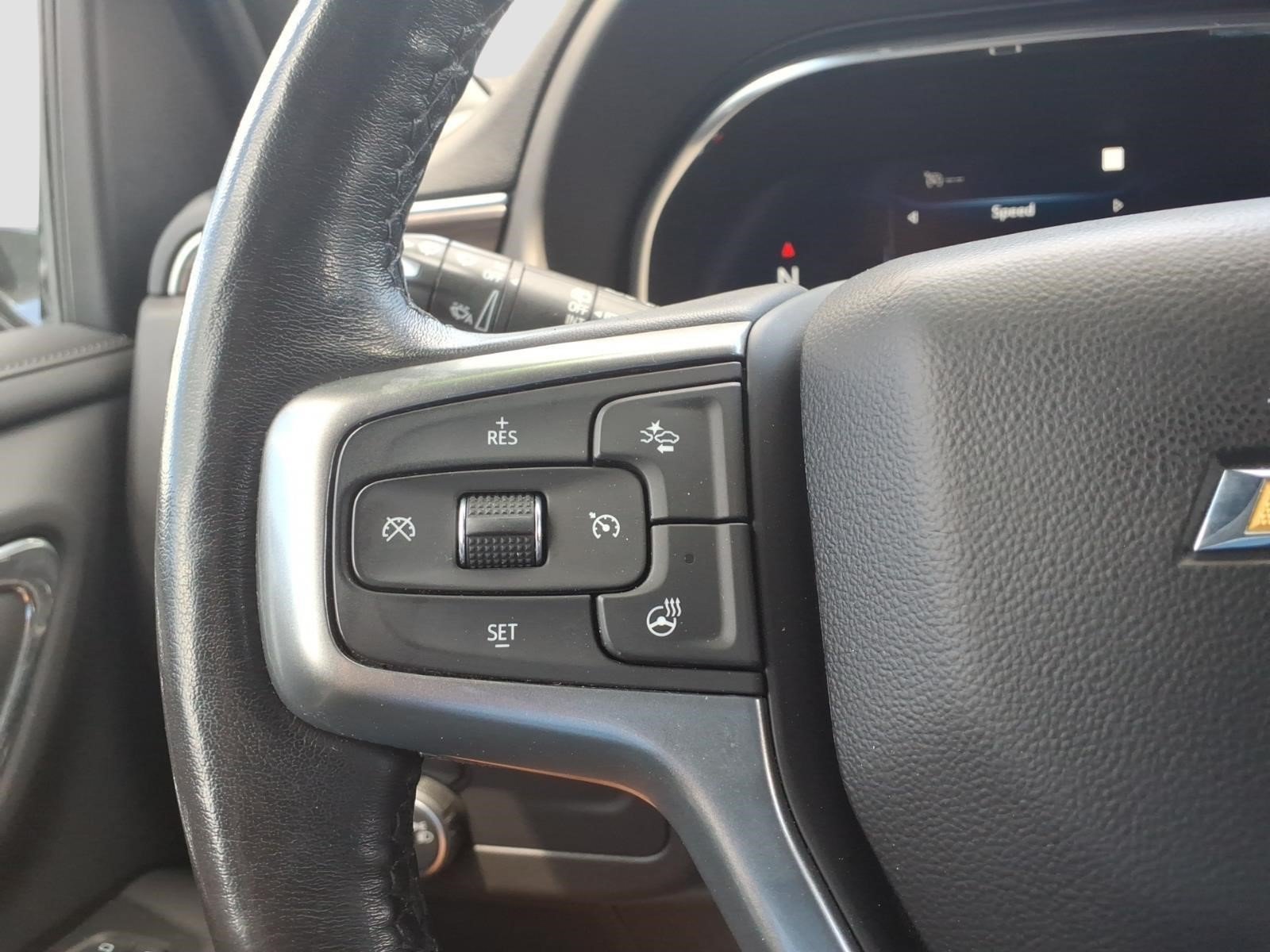 Used 2022 Chevrolet Tahoe LT w/ Luxury Package AWD/4WD image 24