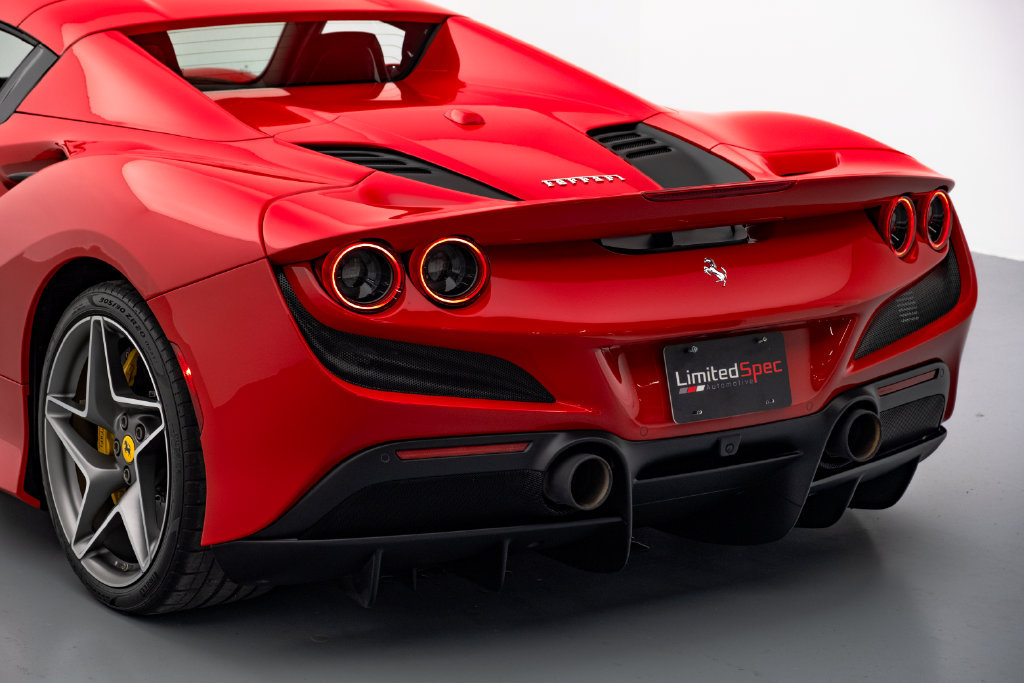 Used 2022 Ferrari F8 Tributo RWD image 3