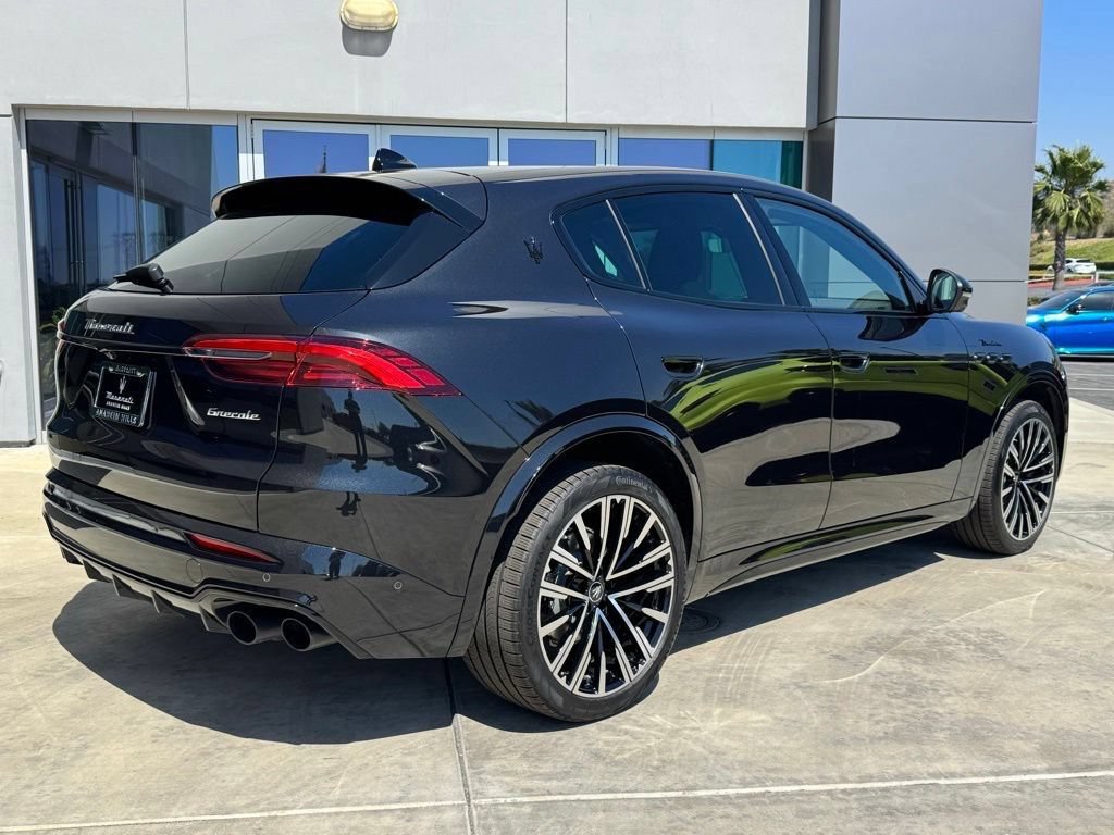 Used 2025 Maserati Grecale Modena AWD/4WD image 8