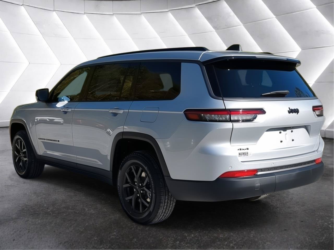 New 2026 Jeep Grand Cherokee L 4WD image 5