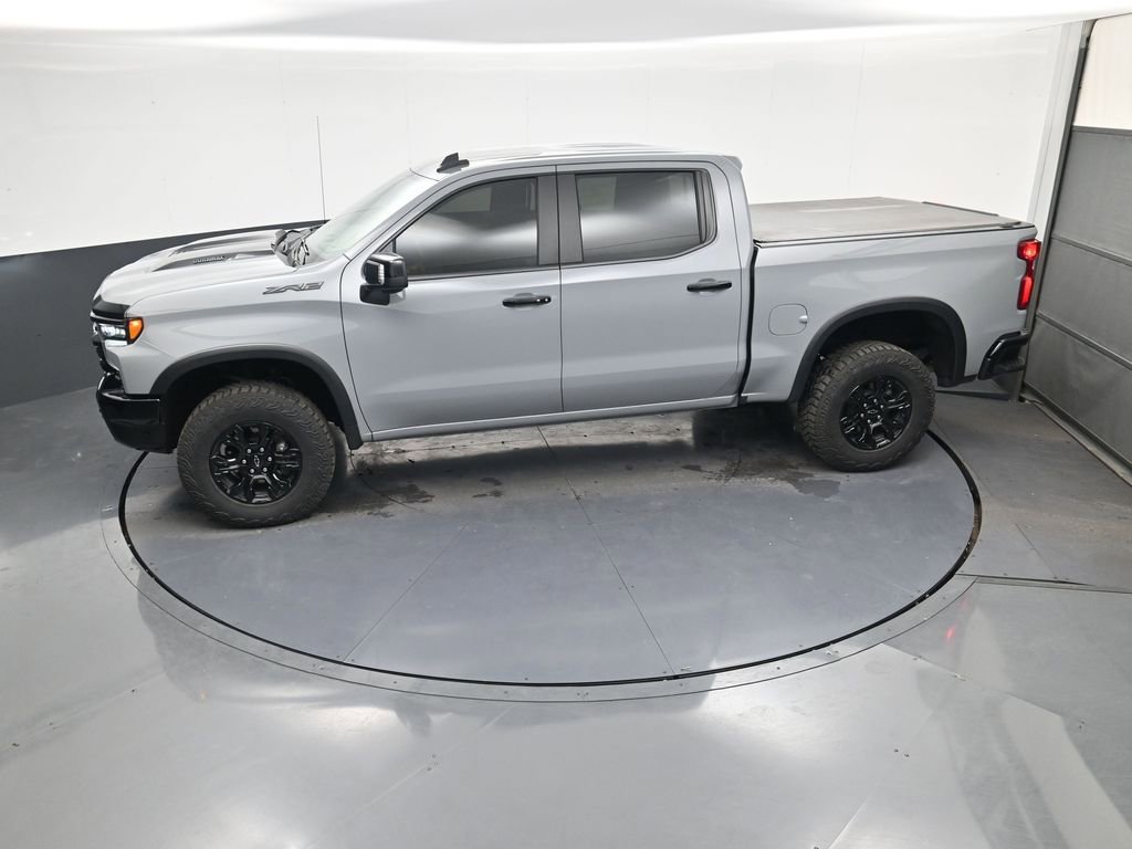 Used 2025 Chevrolet Silverado 1500 ZR2 w/ Dark Appearance Package image 35