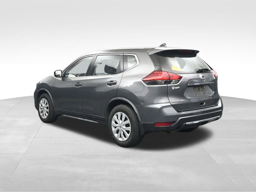 Used 2017 Nissan Rogue S FWD image 4