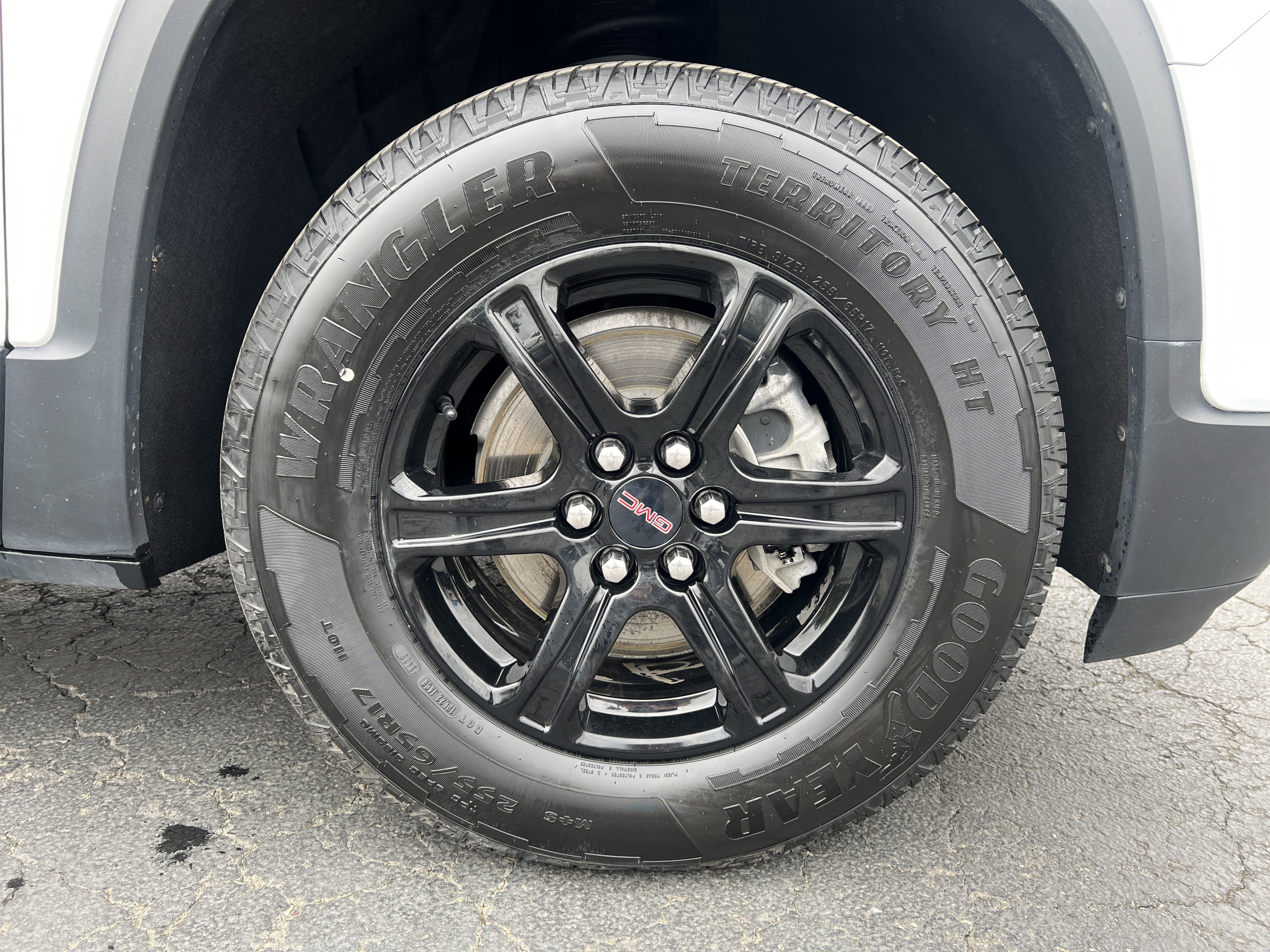 Used 2023 GMC Acadia AT4 AWD/4WD image 11