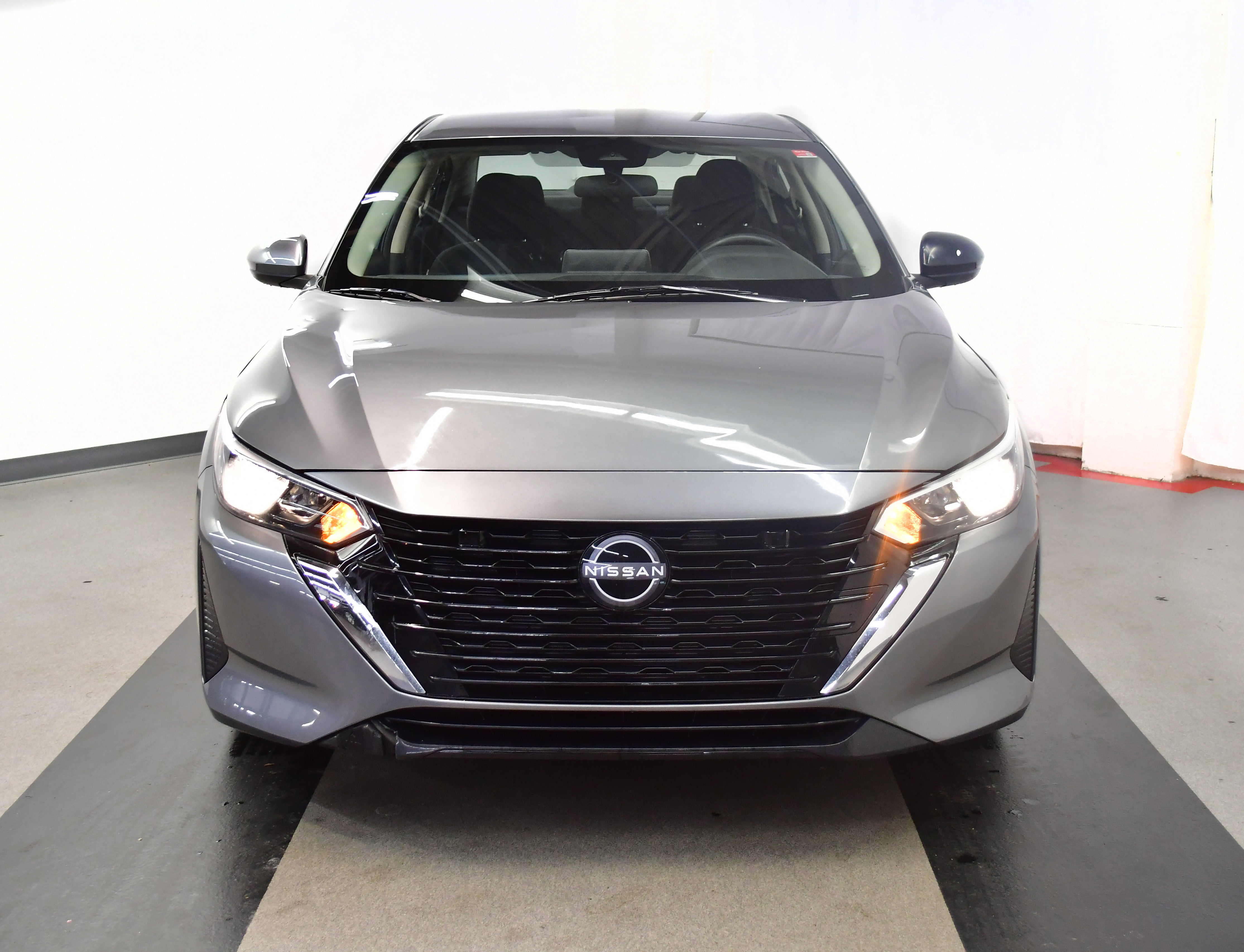 Used 2024 Nissan Sentra SV FWD image 3