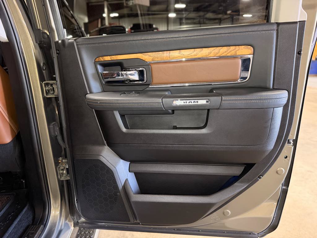 Used 2013 RAM 1500 Laramie Longhorn w/ Convenience Group AWD/4WD image 9